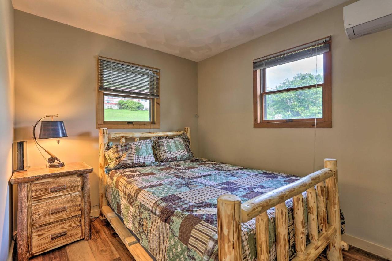 Acre Lake Chalet, 12 Mi To Elk Mountain Ski Resort Kingsley Екстер'єр фото